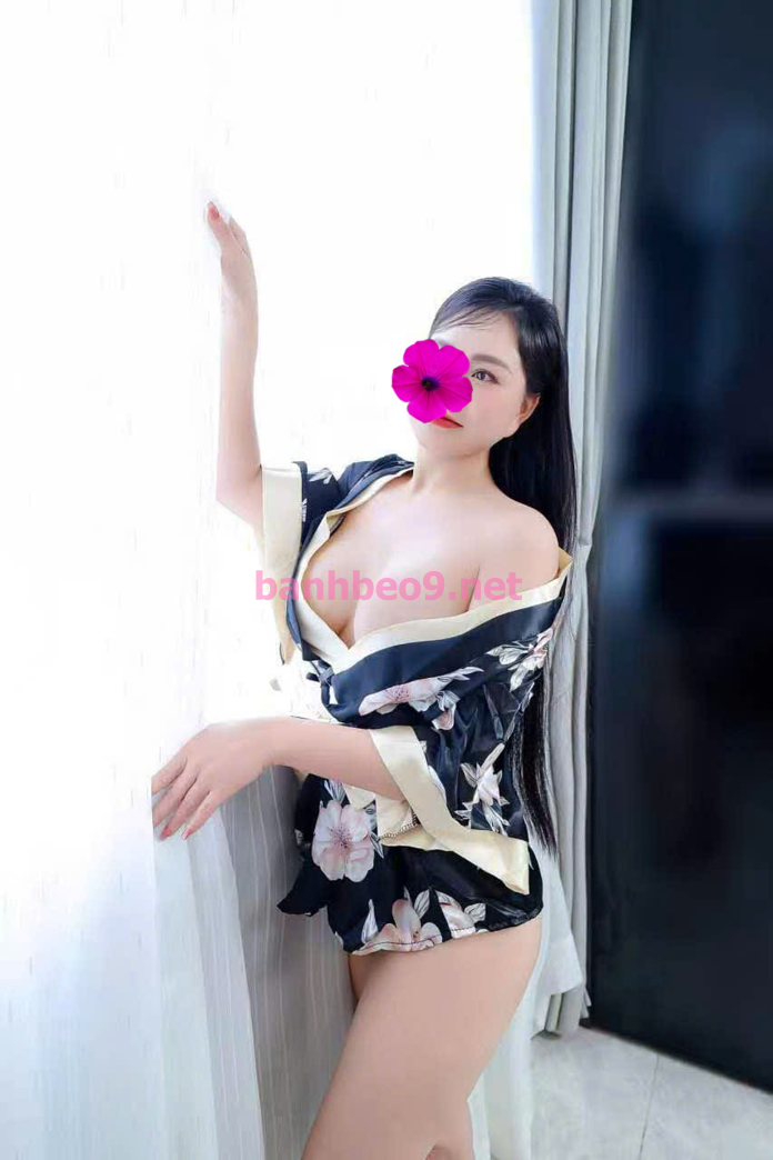 GÁI DÂM THẢO MI_ BODDY GỢI CẢM KHUÔN MẶT XINH SẮN LÀM TÌNH BAO PHÊ 